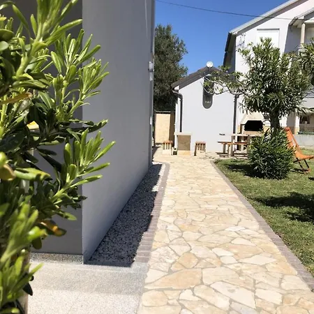 In With Seaview, Terrace, Air Condition, Wifi Sukošan