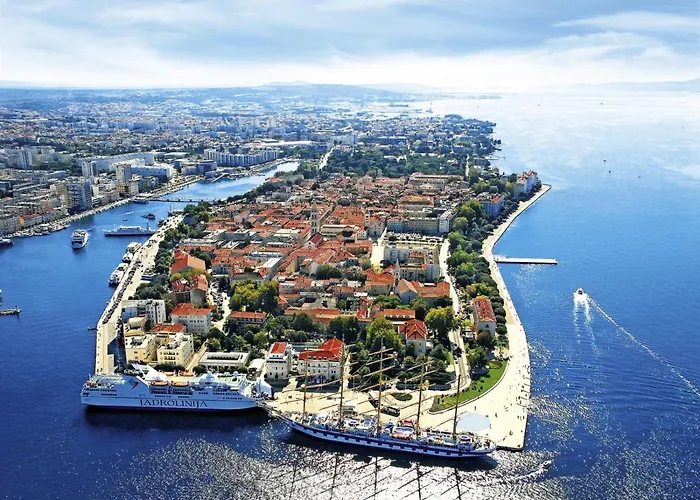 In With Seaview, Terrace, Air Condition, Wifi * Sukošan