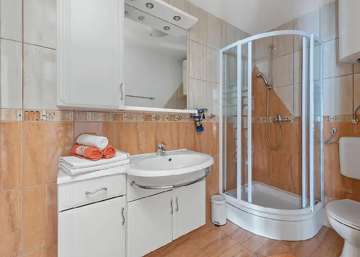 In With Seaview, Terrace, Air Condition, Wifi Appartamento